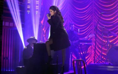 Η Selena Gomez στο 'The Tonight Show'...