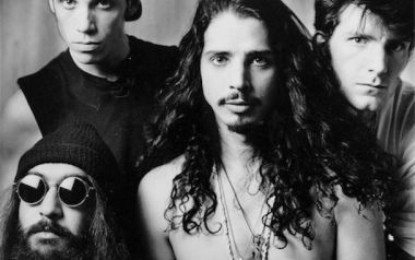 Thank You (Falettinme Be Mice Elf Agin)-Soundgarden