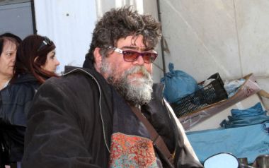 Ο Σταμάτης Κραουνάκης αποζημιώθηκε με 800 από τον Δήμο Αθηναίων για τη συναυλία της Πρωτοψάλτη