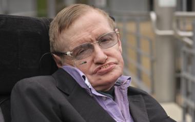 O Stephen Hawking απαντά σε 10 ερωτήσεις