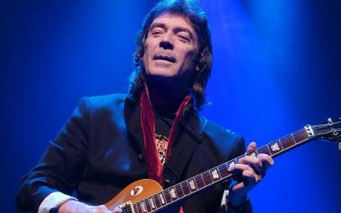 Steve Hackett - Blood On The Rooftops