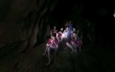 Έδωσε τη ζωή του για να σώσει τα εγκλωβισμένα παιδιά στο σπήλαιο της Ταϊλάνδης 