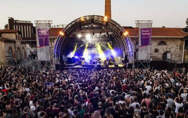 Η μουσική στην Ελλάδα έχει πέσει σε νάρκωση και μάλλον είναι κλινικά νεκρή, οι συναυλίες μας μάραναν, που δεν γίνονται πουθενά