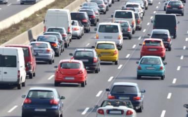 Τέλη κυκλοφορίας με τον μήνα: Πόσα θα κερδίσουν φέτος οι οδηγοί - Πίνακες και παραδείγματα