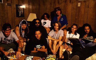 Hunger Strike-Temple Of The Dog