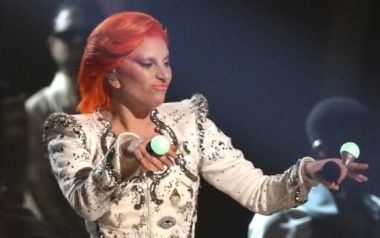 Billboard για Lady Gaga: Μοναδική και εξωγήινη σαν τον Bowie