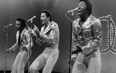 Love Train-O'Jays (1973)