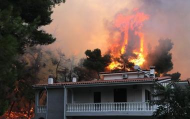 ΣΥΡΙΖΑ για φωτιές: Ποιο ακριβώς είναι το σχέδιο της Πολιτικής Προστασίας; μόνο οι εκκενώσεις σπιτιών;