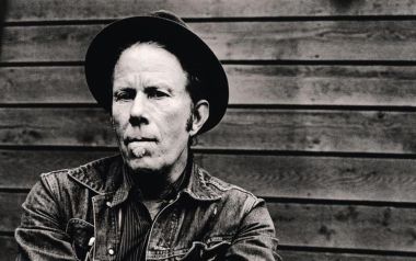Downtown Train-Tom Waits (1985)