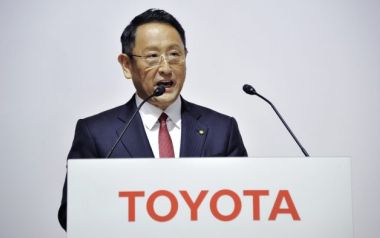  Akio Toyoda: "Όσο περισσότερα ηλεκτρικά φτιάχνουμε, χειροτερεύουν τα επίπεδα διοξειδίου του άνθρακα"