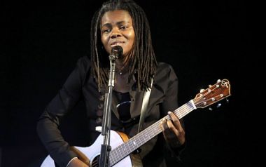 Πέρα από την πλάκα... ένα δωράκι με τραγούδια του 1988