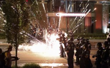 Οι ταραχές στις ΗΠΑ επεκτείνονται μετά τον φόνο του Τζορτζ Φλόιντ κι άλλος νεκρός