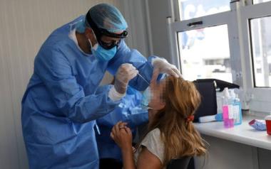 Κορονοϊός: Η έλλειψη ποιας βιταμίνης μας κάνει πιο ευάλωτους στη λοίμωξη