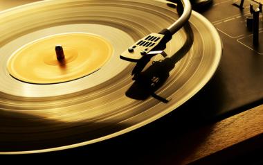 Ελάχιστοι ακούν νέα μουσική, έχει ιστορικά την μικρότερη απήχηση, η πλειοψηφία ακούει παλιά τραγούδια