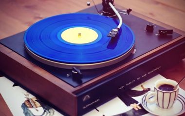 Όμορφη μέρα, ας απολαύσουμε την μουσική που μας αρέσει …