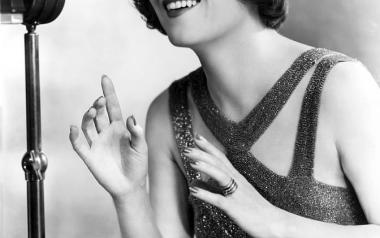 Bewitched, Bothered and Bewildered" – Vivienne Segal 