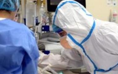 Από την Αυστραλία έως την Ιαπωνία και τις Φιλιππίνες, οι αρχές επιβάλλουν αυστηρότερους περιορισμούς για την Covid-19