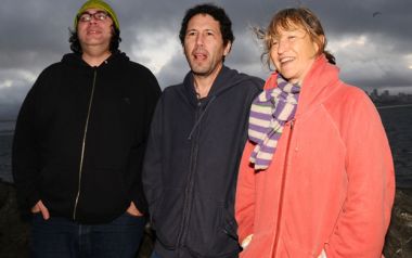 Friday I'm In Love-Yo La Tengo