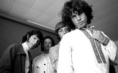 Love Her Madly-The Doors