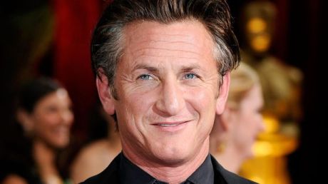  Sean Penn: Να γίνουν υποχρεωτικοί οι εμβολιασμοί