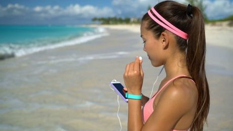 Μουσικές για το καλοκαιρινό σας mp3 player με κυκλοφορίες ολόφρεσκες έως και λίγων μηνών που ίσως σας ξέφυγαν…