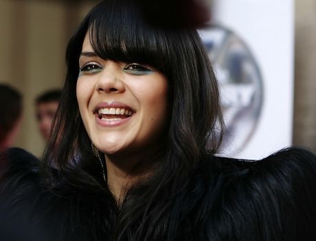 Desert Man-Bat For Lashes