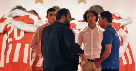 Μη γράφετε για πράγματα που μας δυσαρεστούν  