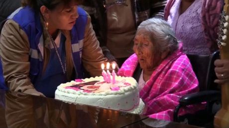 Η γηραιότερη γυναίκα του κόσμου έκλεισε τα 118(!) και το γιόρτασε 