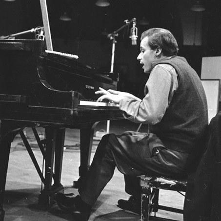 Θαυμασμός από τον Γιάννη Πετρίδη για GOLDBERG VARIATIONS (Bach) και Glenn Gould