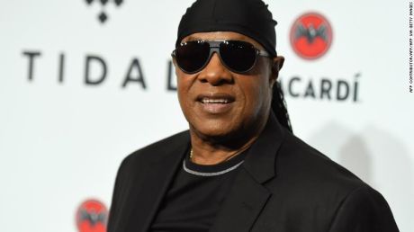 2 νέα τραγούδια ο Stevie Wonder