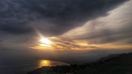 Οδυσσέας Ελύτης: Γαλήνη σαν της Κυριακής