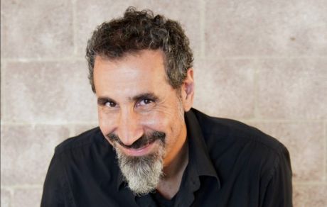 O Serj Tankian εξηγεί γιατί δεν ηχογράφησε τα νέα του τραγούδια με τους System Of A Down