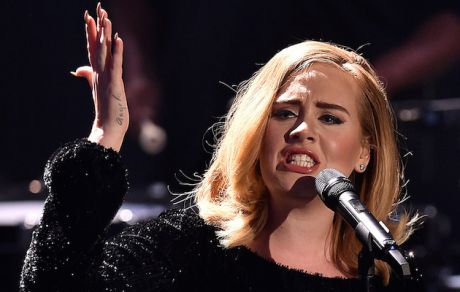 Adele: Θα είμαι καλύτερα χωρίς περιοδείες