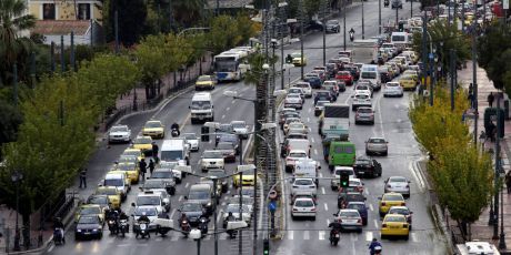 Τέλη κυκλοφορίας: Δείτε πόσα θα πληρώσουν οι οδηγοί για φέτος