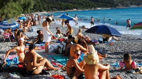 Αυτές είναι οι ακατάλληλες για μπάνιο παραλίες στην Αττική