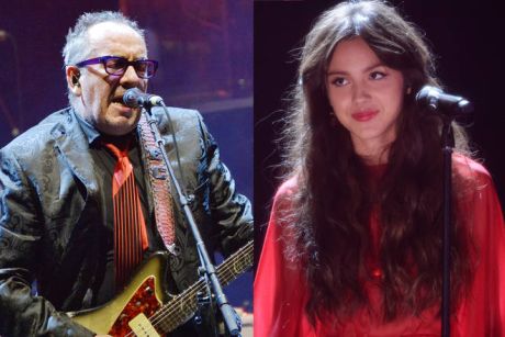 Ο Elvis Costello υπερασπίζεται την  Olivia Rodrigo που τον αντέγραψε