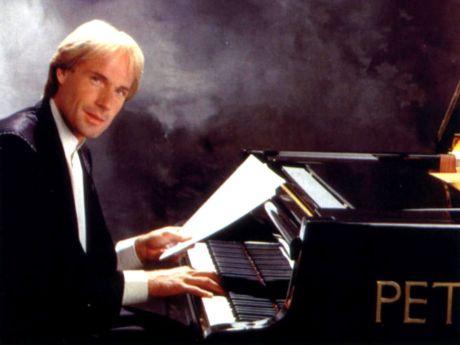 Richard Clayderman ο Γάλλος πιανίστας τώρα είναι δημοφιλής στην Κίνα 