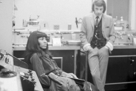 Tina Turner - River Deep, Mountain High «Όταν ηχογραφούσε με τον Phil Spector»...