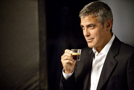 7 τροφές που πρέπει να αποφεύγουν οι άνω των 50 ετών