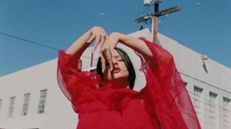 Rosalía: Μελωδική, αισθησιακή, παραδοσιακή και μοντέρνα συγχρόνως