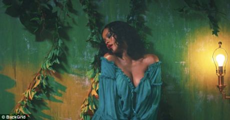 Wild Thoughts-DJ Khaled ft. Rihanna, Bryson Tiller