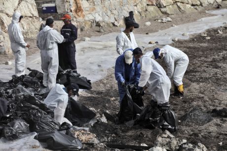 Τι δείχνουν οι μετρήσεις για τις παραλίες της Αττικής 9 μήνες μετά το ναυάγιο του Αγία Ζώνη