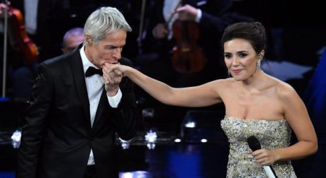 Δεν μπορεί γ....., θα υπάρχει και η άλλη Ελλάδα για τη μουσική