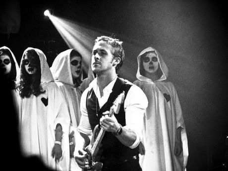 Dead Man's Bones, το συγκρότημα του Ryan Gosling