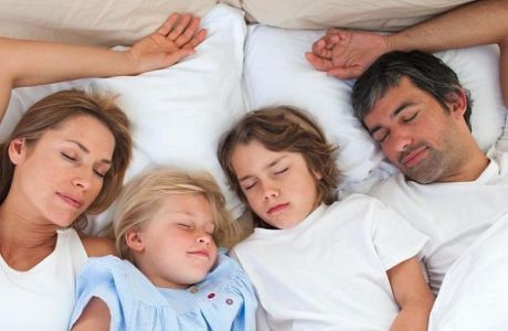 Να φερόμαστε στα παιδιά μας όπως θα θέλαμε να μας είχαν φερθεί οι γονείς μας