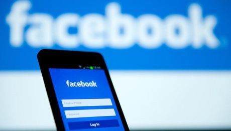 Facebook: Έχουν υποκλαπεί δεδομένα 2,2 δις χρηστών
