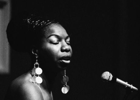 Nina Simone μια τραγουδίστρια για όλες τις ώρες