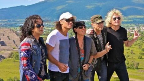 Οι Scorpions τραγουδούν Μαρινέλλα...