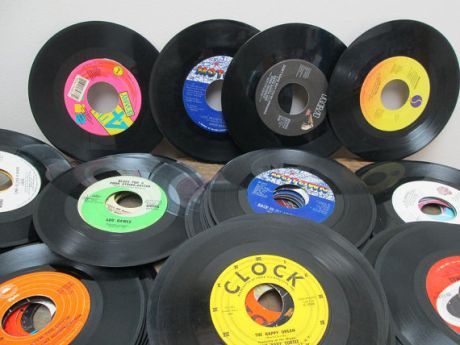 Μπορεί ένα 45άρι Ελληνικής εκτύπωσης του 1975 να έχει 4.800€;