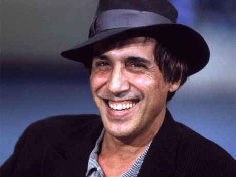 Un bimbo sul Leone-Adriano Celentano